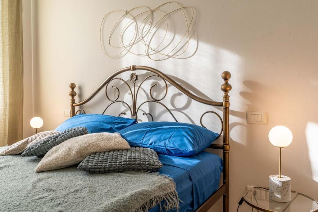 Heart Of Historic Center - Free Parking & Pet Friendly - Fast Wifi - Historical Palace Trento