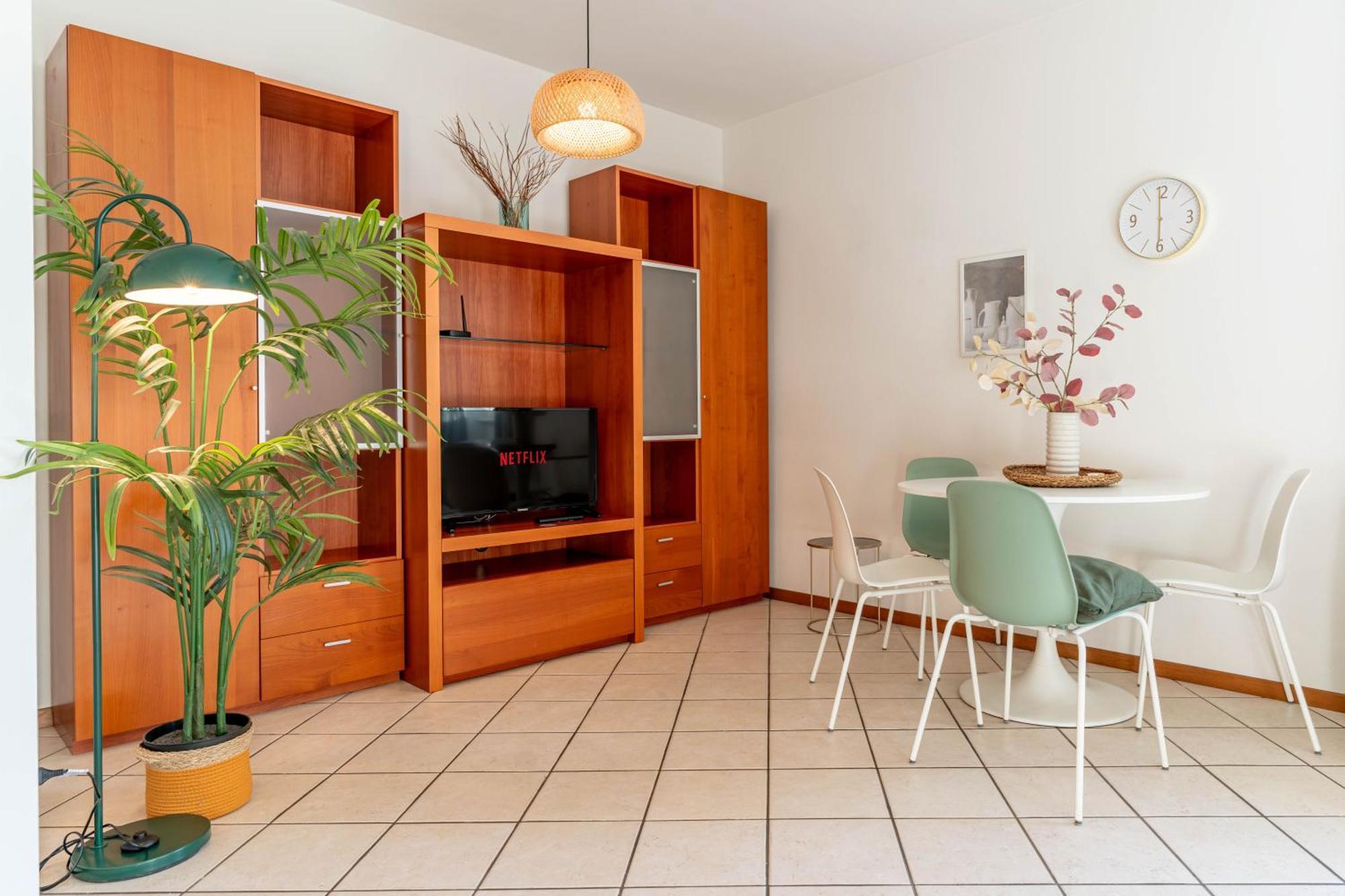 Heart Of Historic Center - Free Parking & Pet Friendly - Fast Wifi - Historical Palace Trento
